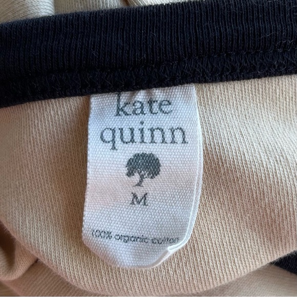 •Kate Quinn• ‘Mama’ Long Sleeve Pullover Knit Top - Size Medium - Picture 2 of 7